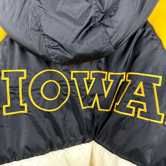Vintage Pro Player Iowa Hawkeyes Jacket Size XL Yellow Black Puffer Zip Up NCAA - Picture 11 of 13